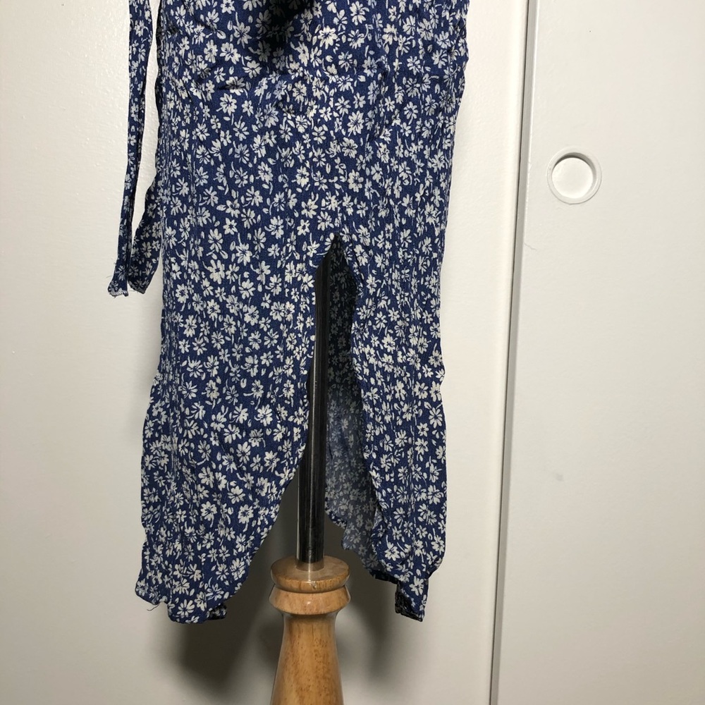 *SOLD* Flowy XS floral print long-sleeved summer - Picture 6 of 13